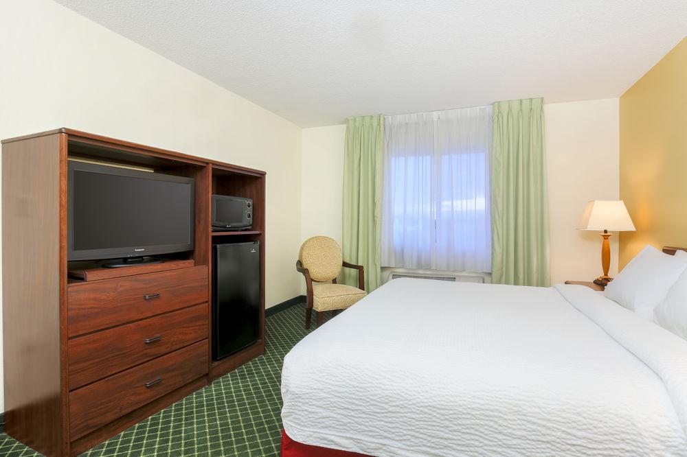 Fairfield Inn Erie Millcreek Mall Esterno foto