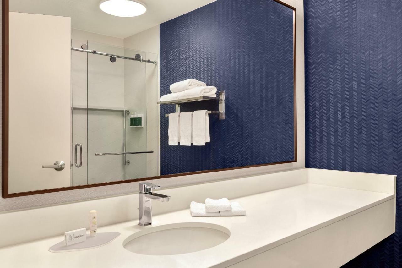 Fairfield Inn Erie Millcreek Mall Esterno foto
